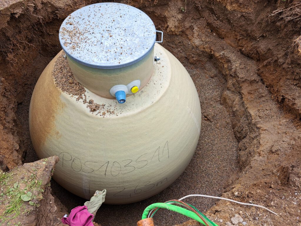 Der Erdtank wurde an der Stelle des Nau-Tanks wieder aufgebaut.